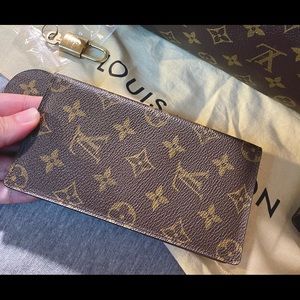 Preloved Authentic Louis Vuitton Check/CC Holder